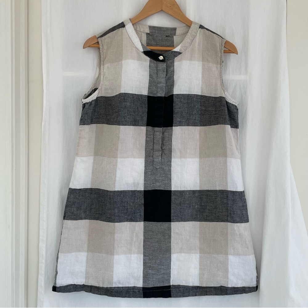 Territory Ahead Black, Gray, Tan and White Checkered Sleeveless Blouse